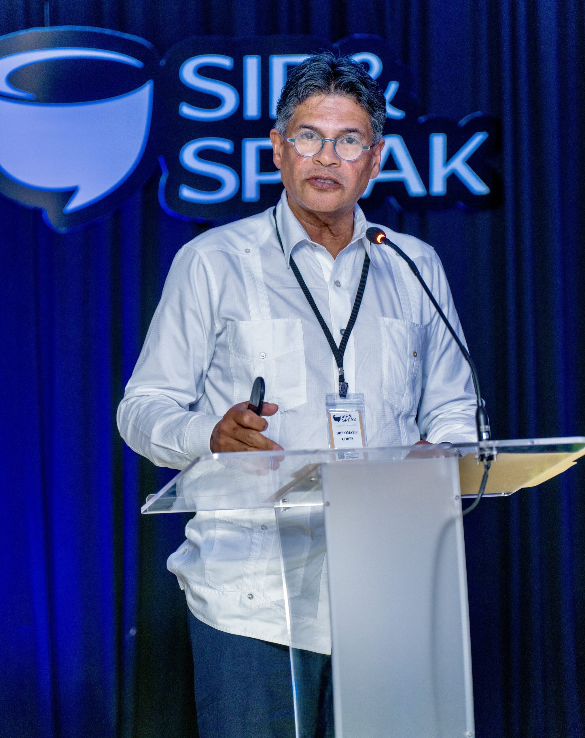 Ambassador Diomedes Carles of Panama speaking at Sip and Speak